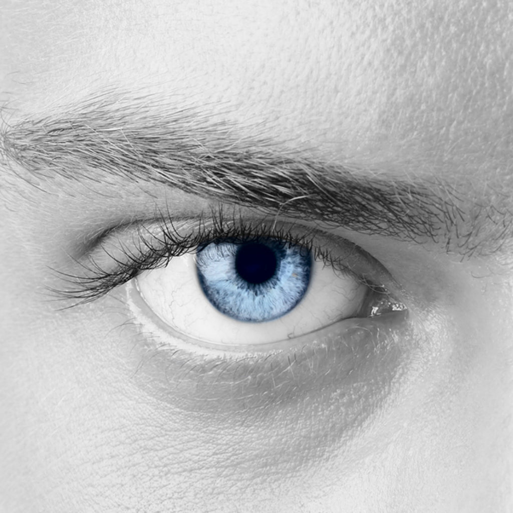 Man eye area with no wrinkles